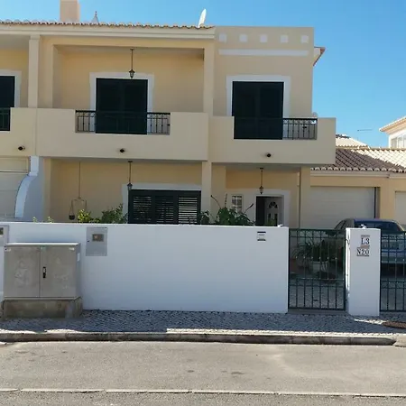Quarto em Acomodações Particulares Portomos Beach, Rms *
